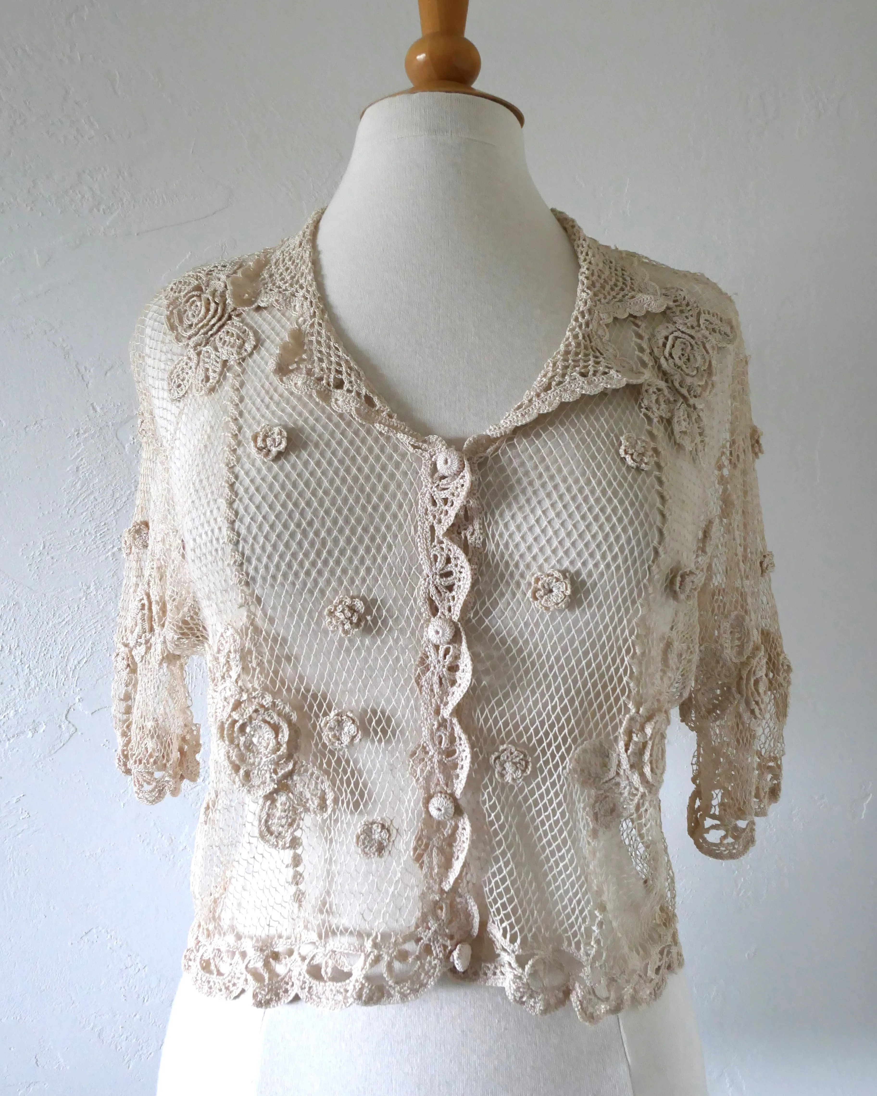 Dainty Carnation Motif Half Sleeve Crochet Top
